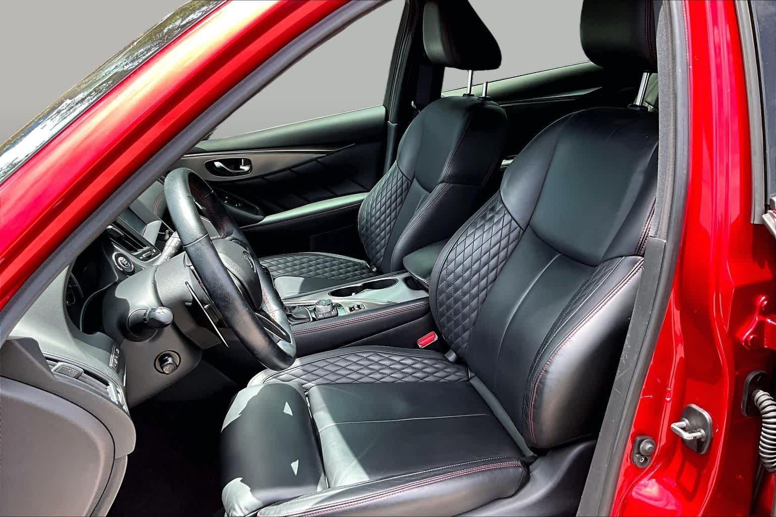 Used 2018 Dynamic Sunstone Red INFINITI RED SPORT 400 image 8