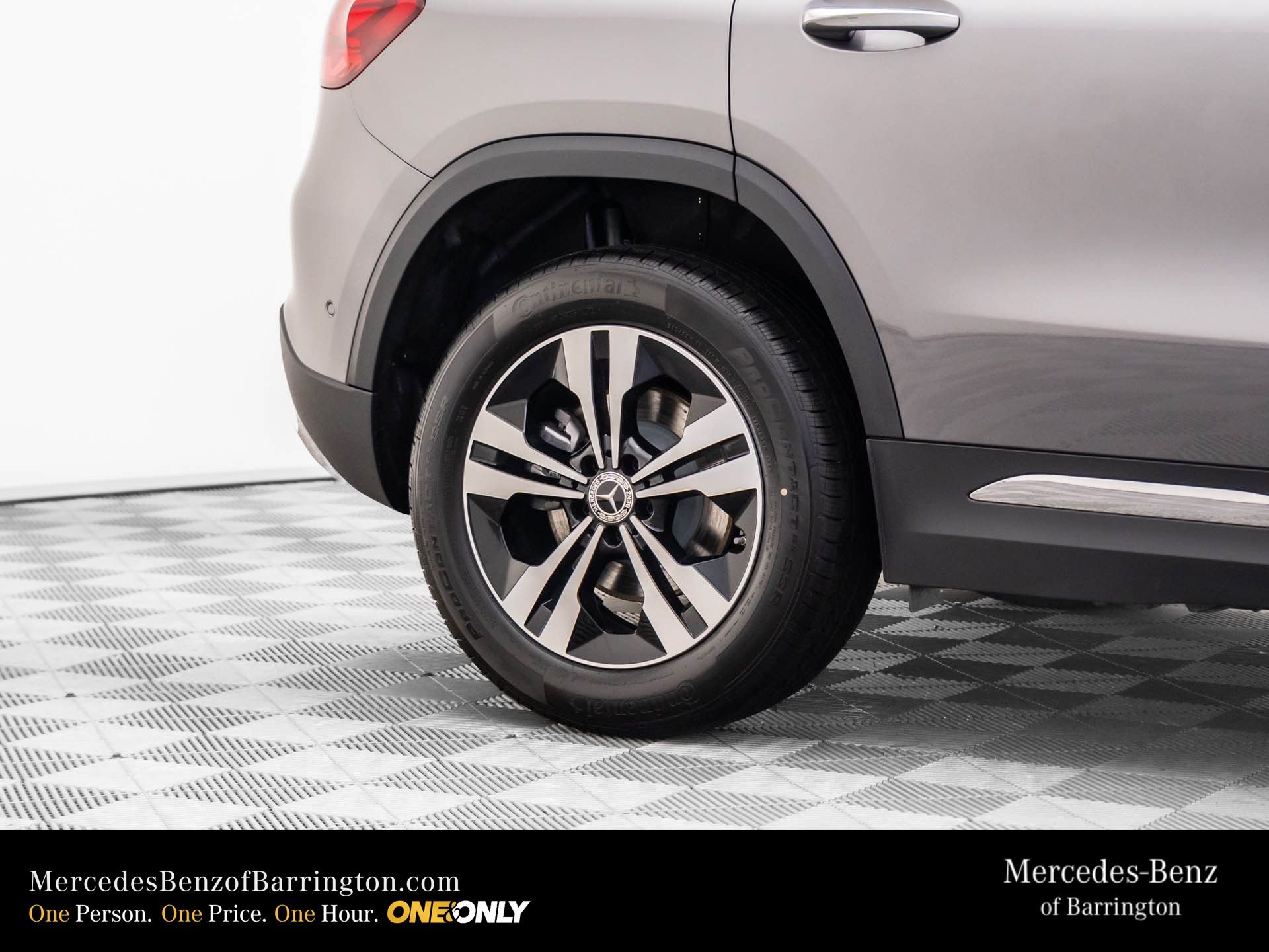 New 2026 Mountain Grey Metallic Mercedes-Benz GLA 250 image 38
