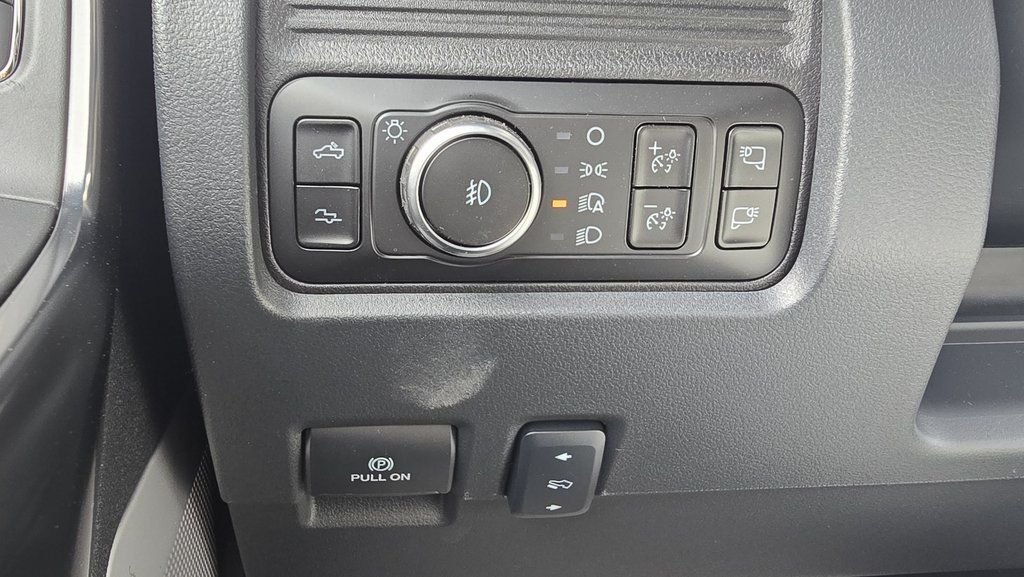 2026 Ford F-250 Super Duty Platinum - Photo 16