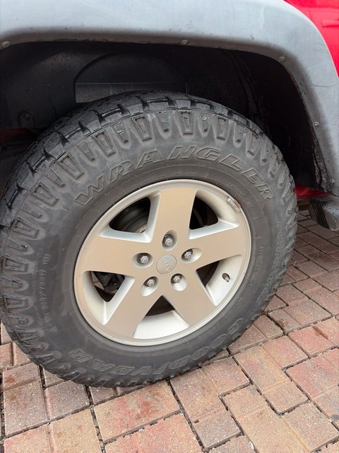 Used 2010 Red Jeep Sport image 10