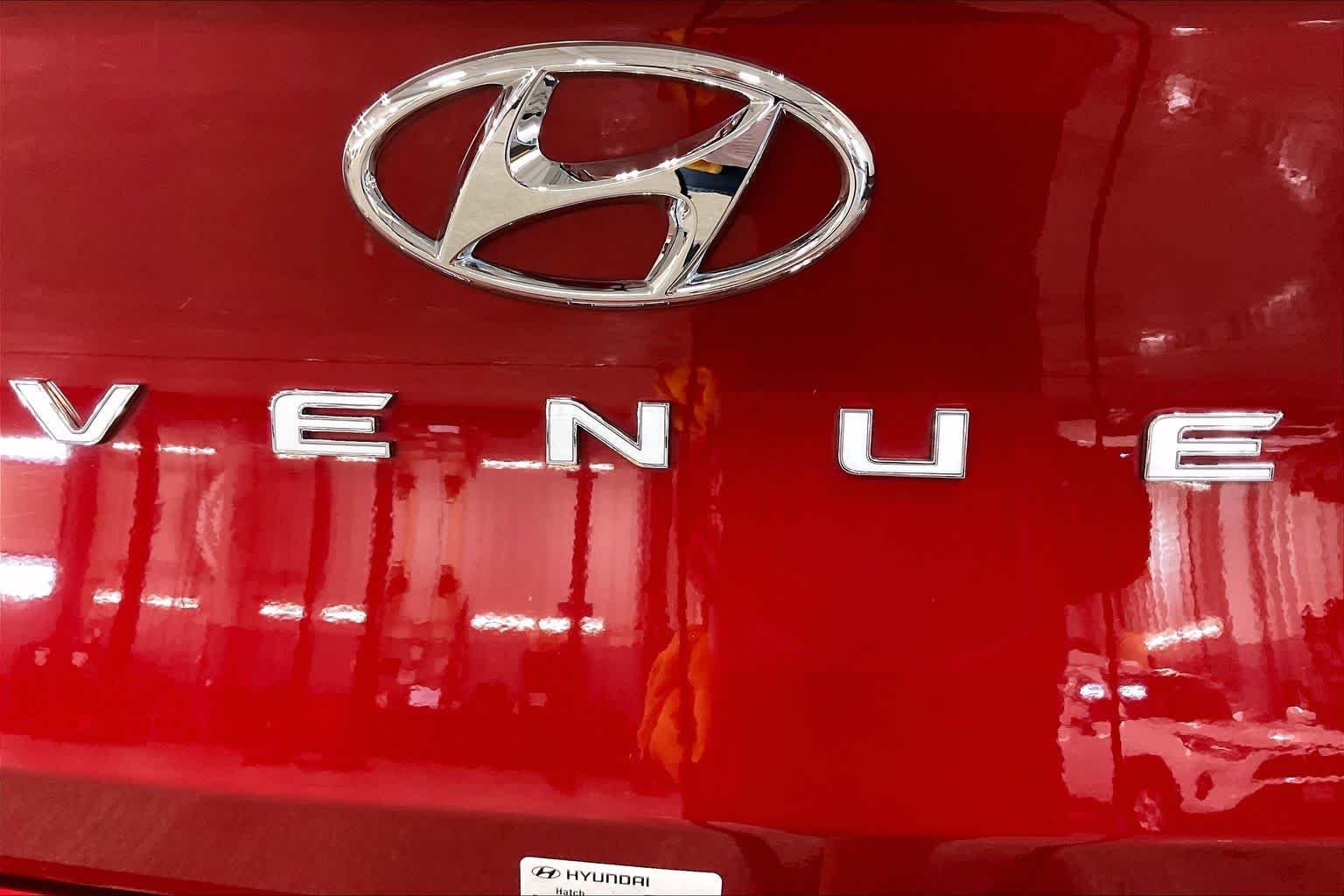 Used 2024 Ultimate Red Hyundai Limited image 10