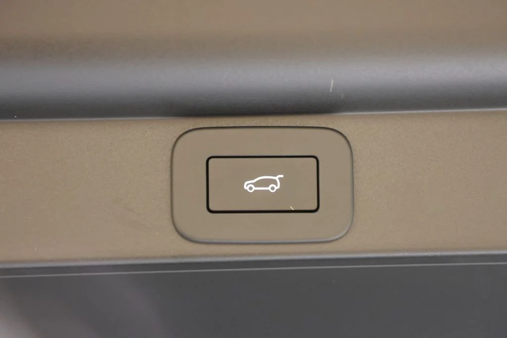 2026 Land Rover Range Rover SE - Photo 48