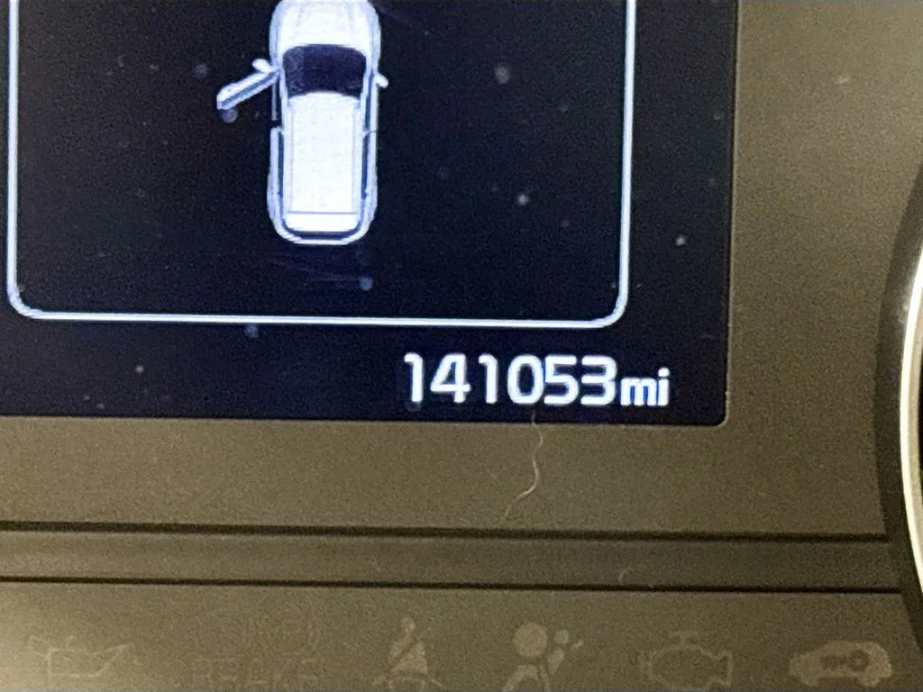 Used 2018 Red Kia LX image 14