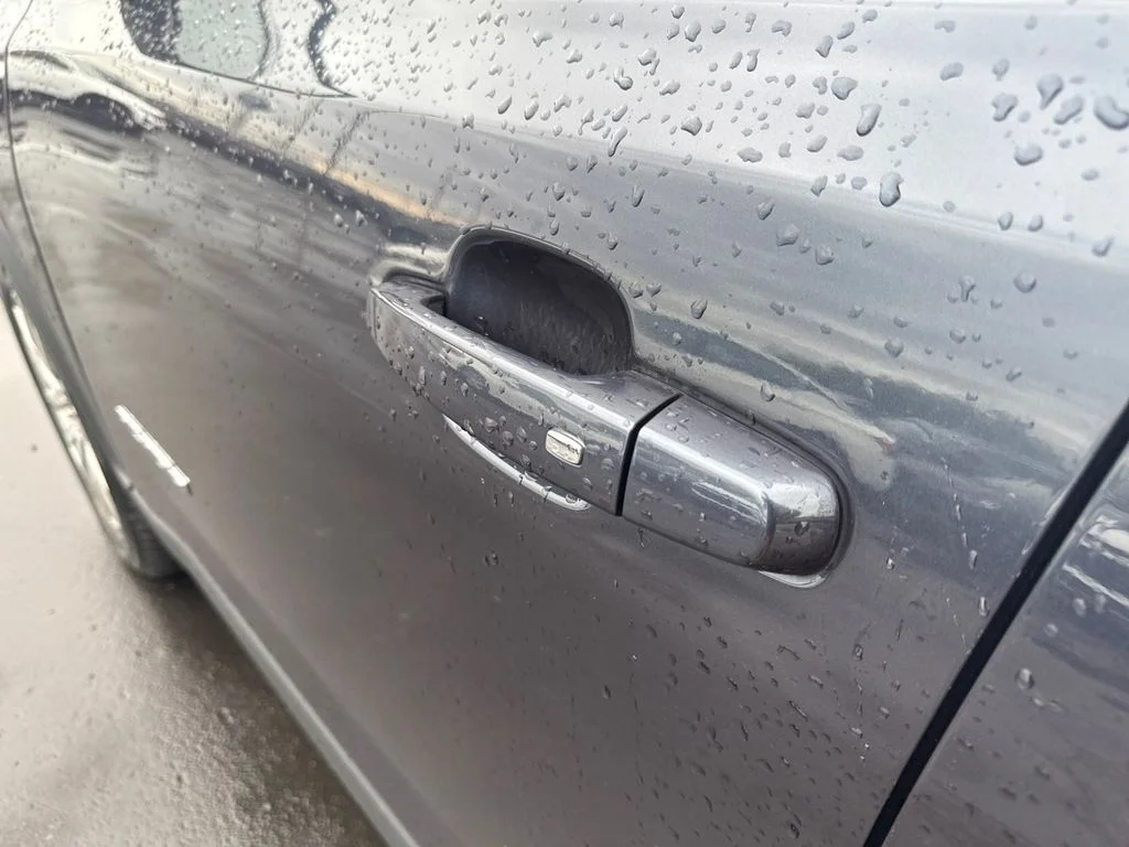 Used 2018 Blue GMC SLE-2 image 11