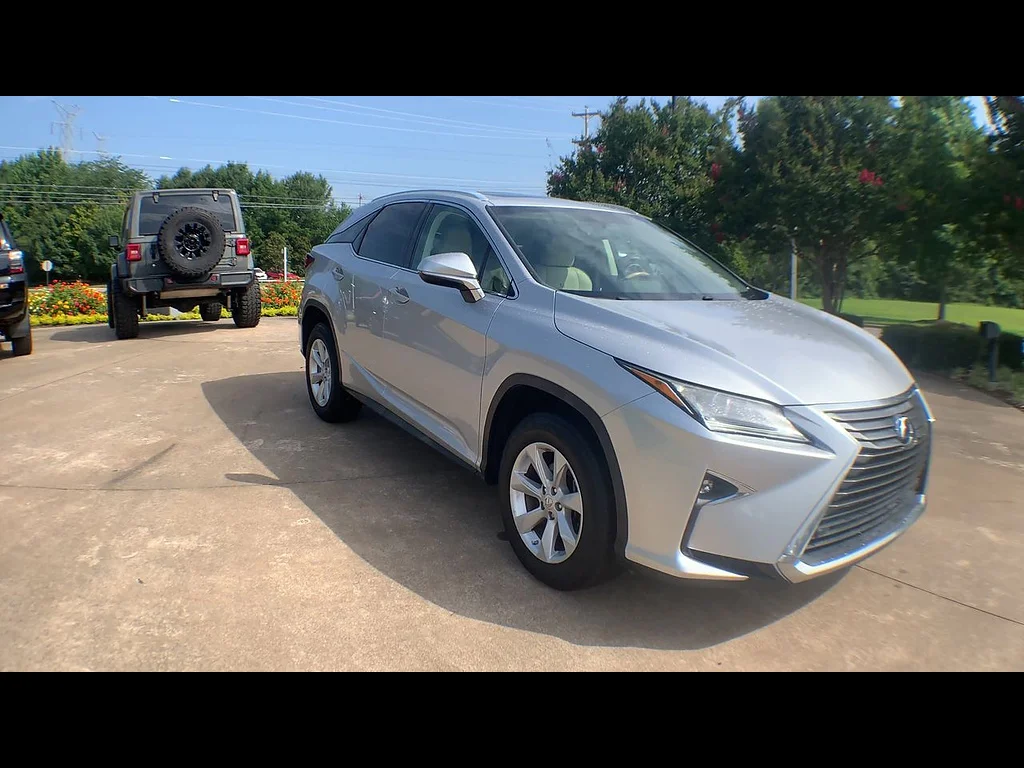 Used 2016 Silver Lining Metallic Lexus 350 image 2