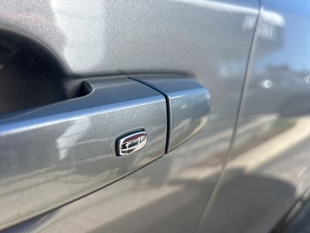 Used 2023 Silver GMC SLE image 9