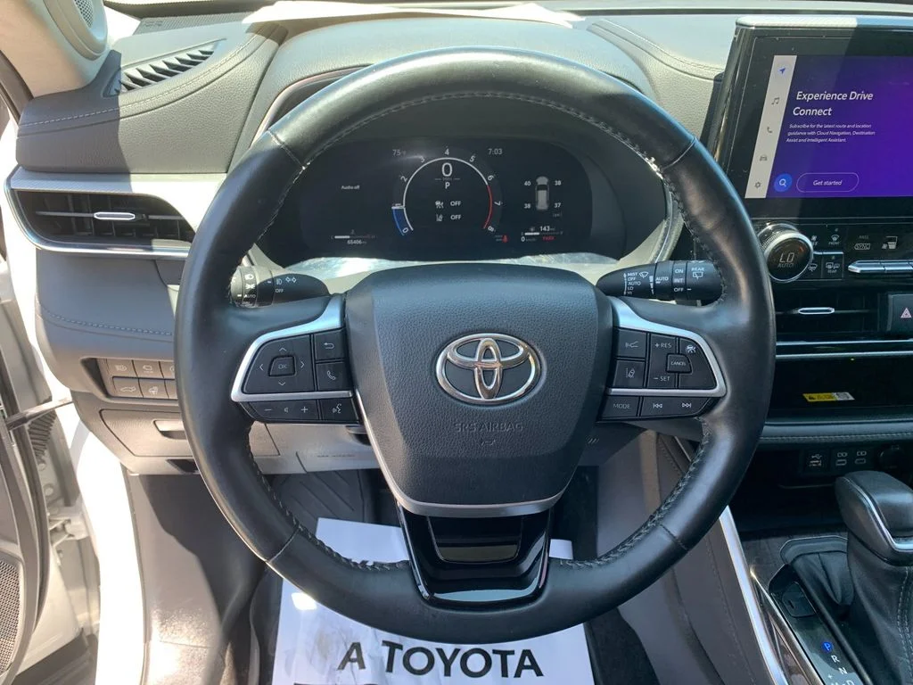 Used 2023 Beige Toyota Platinum image 26
