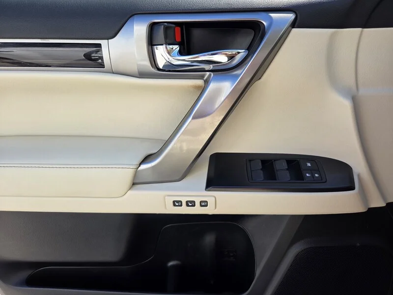Used 2023 White Pearl LEXUS GX 460 PREMIUM 4WD image 38