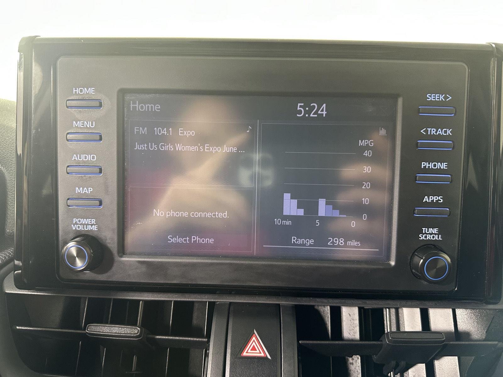 Used 2019 Lunar Rock Toyota XLE image 17