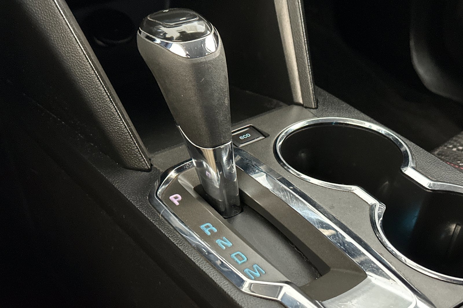 Used 2016 Summit White Chevrolet LS image 21