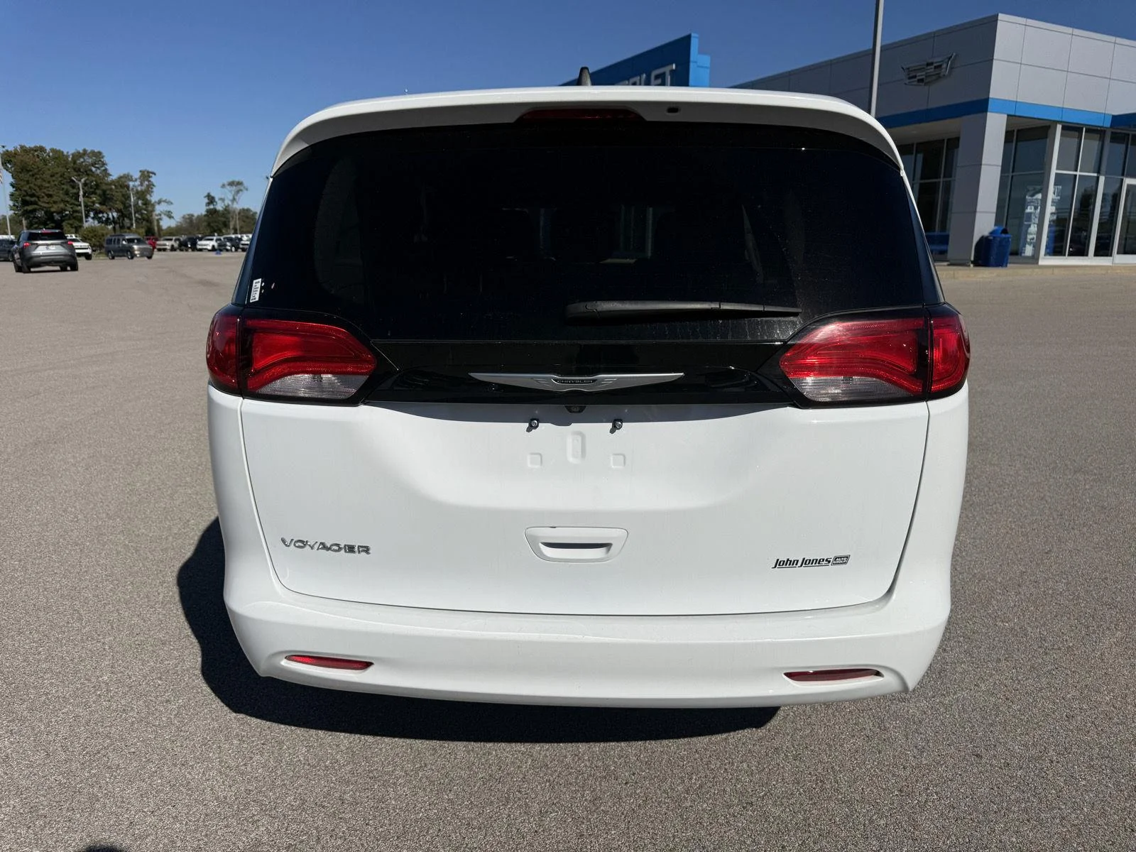Used 2024 Bright White Clearcoat Chrysler LX image 17