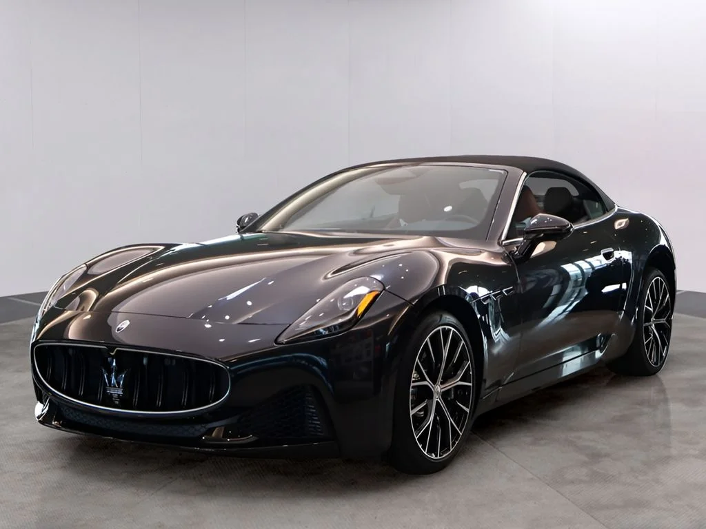 New 2026 Nero Assoluto Metallic Maserati Base image 9