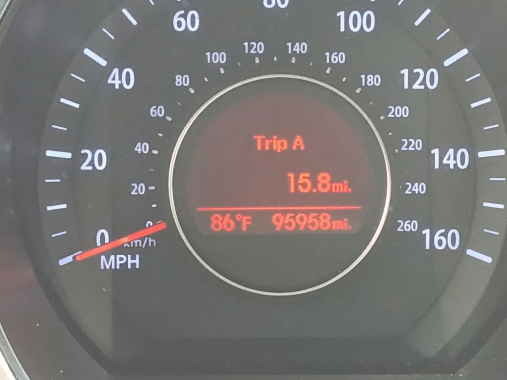 Used 2012 Black Kia EX image 25