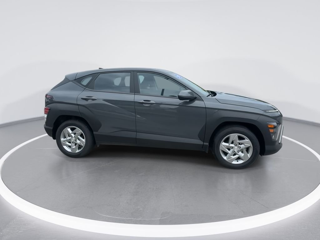 2026 Hyundai Kona SE - Photo 9