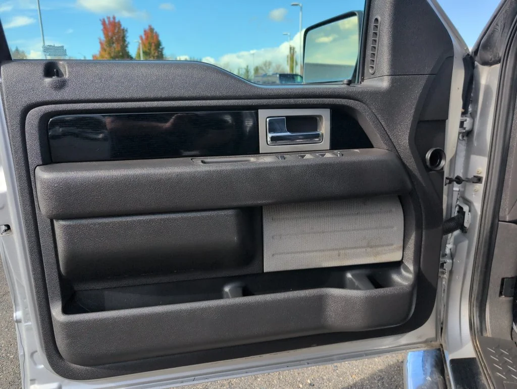 Used 2010 Silver Ford FX4 image 16