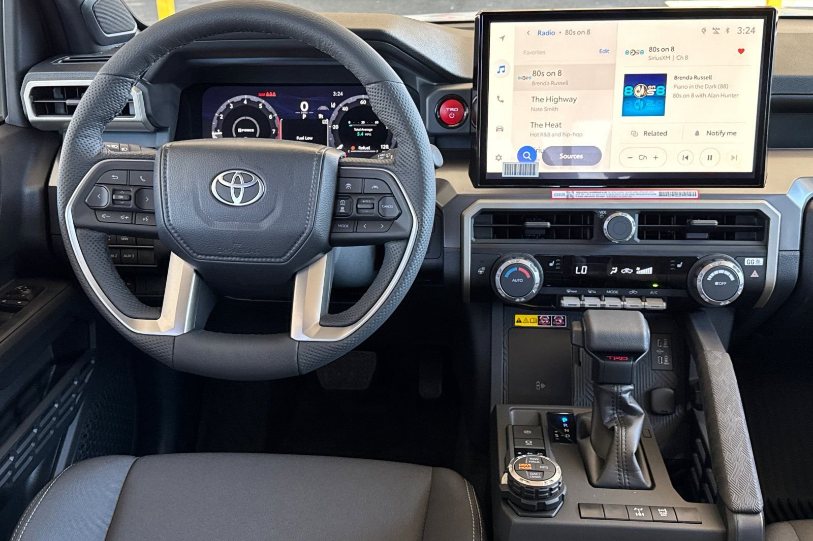 2025 Toyota Tacoma TRD Off Road - Photo 14