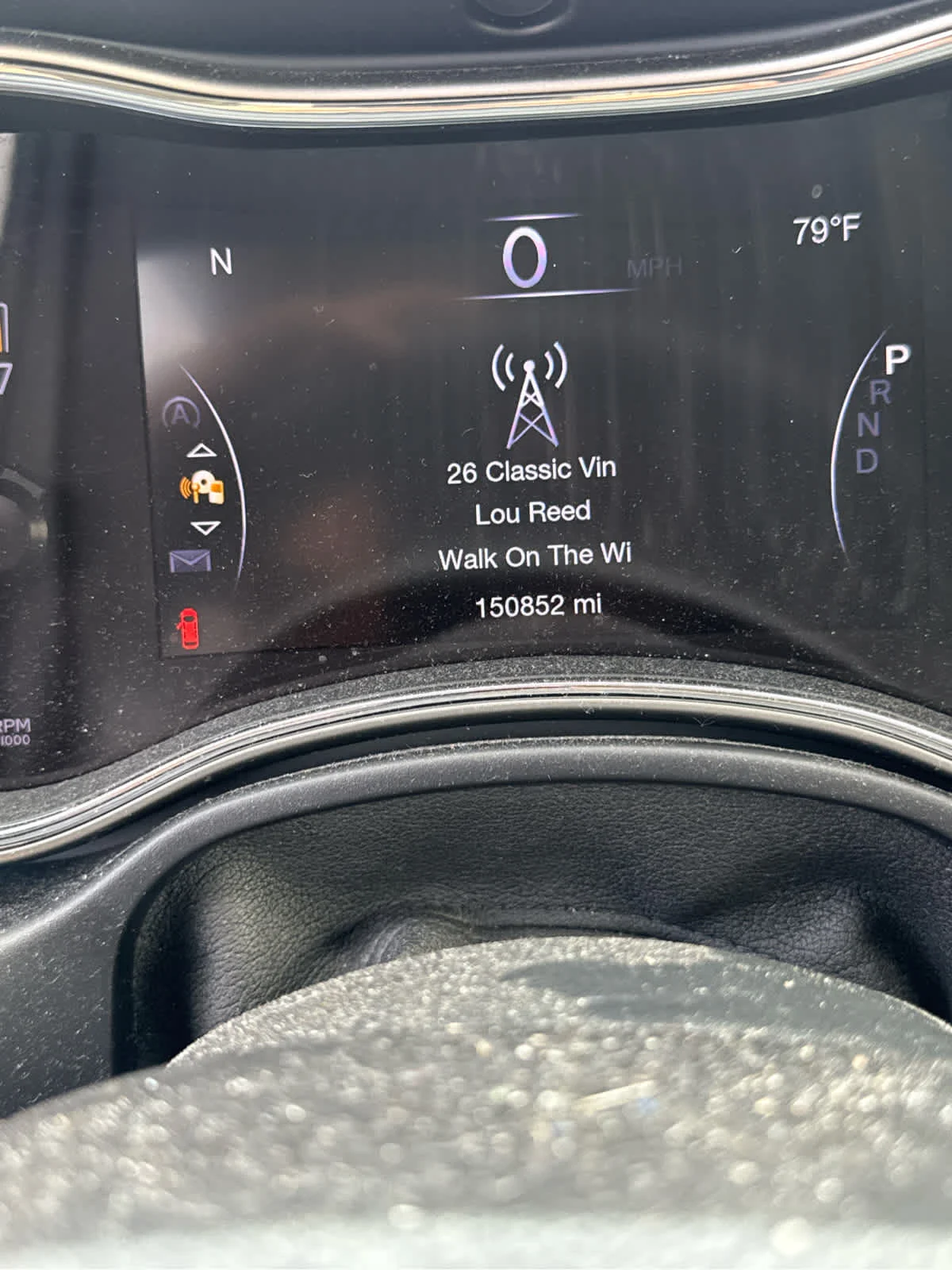 Used 2017 Diamond Black Crystal Pearlcoat Jeep Limited image 13