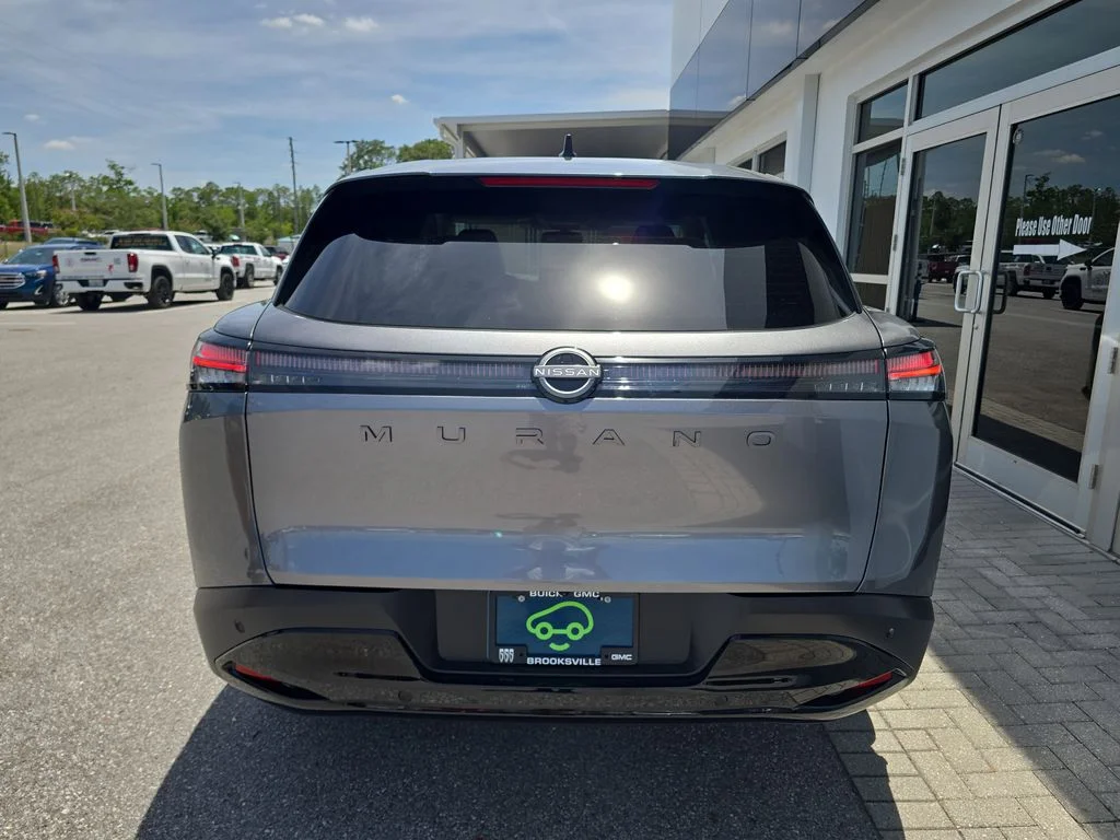 Used 2025 Gray Nissan SV image 7