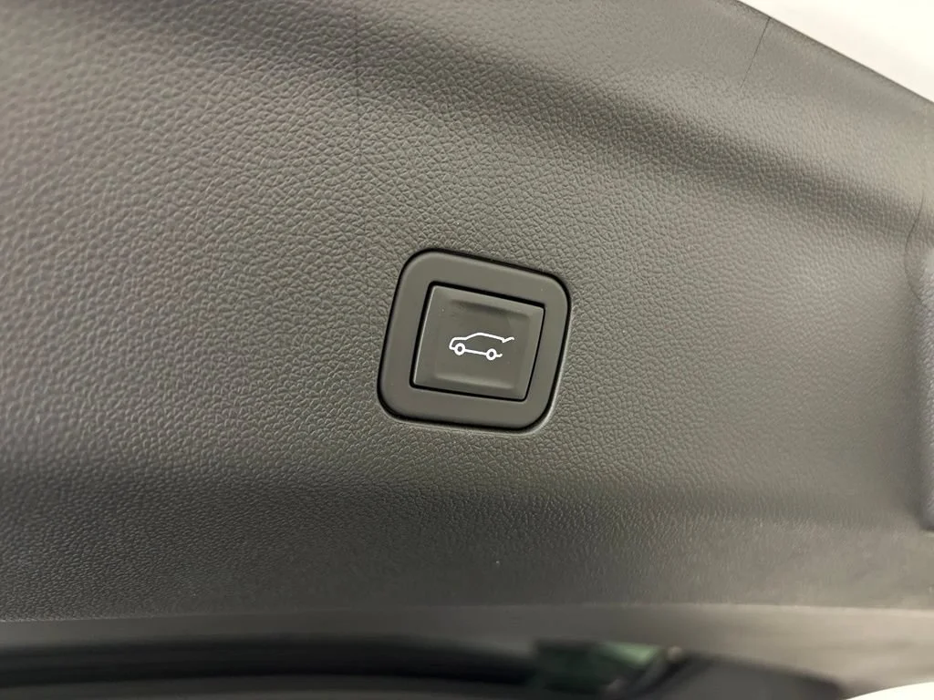 New 2026 Summit White Chevrolet LT image 46