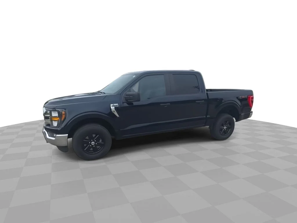 Used 2023 Blue Ford XLT image 4