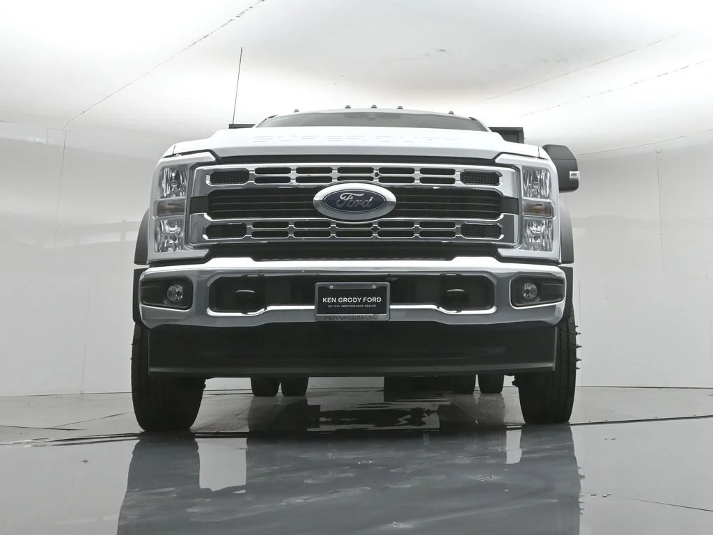 New 2025 White Ford XLT image 41