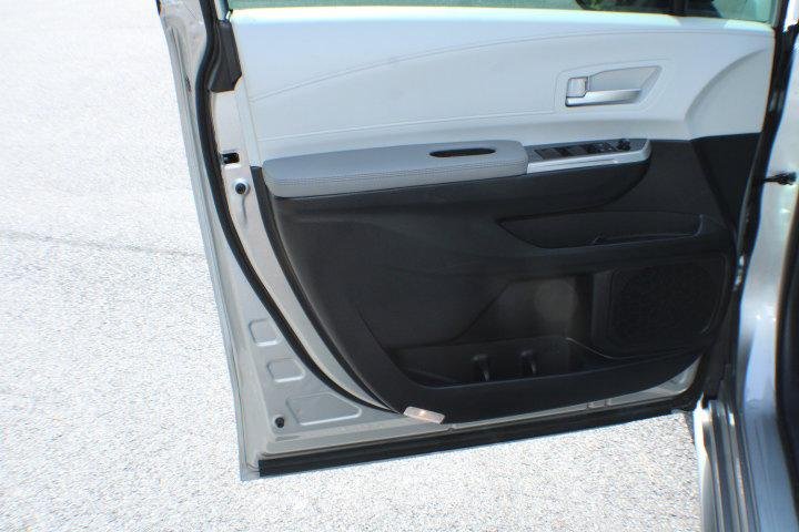 Certified Used 2025 CELESTIAL SILVER Toyota  image 6