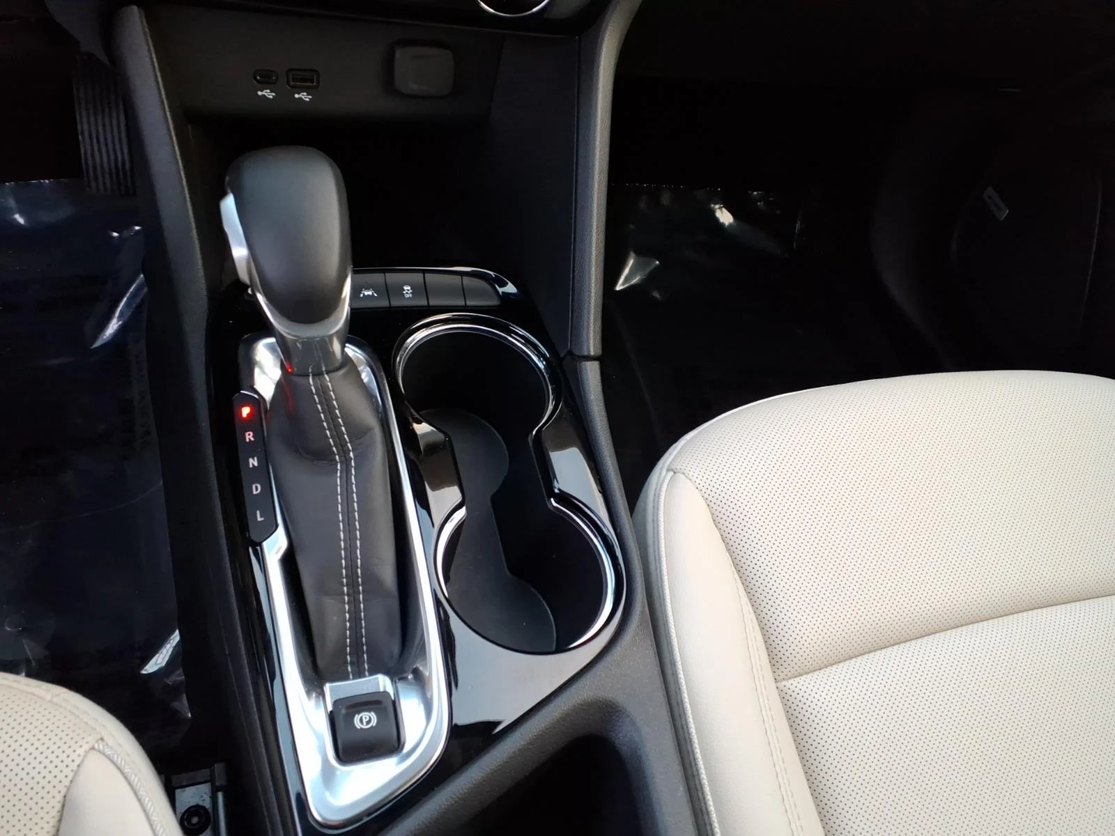 Used 2024 Ebony Buick Sport Touring image 10