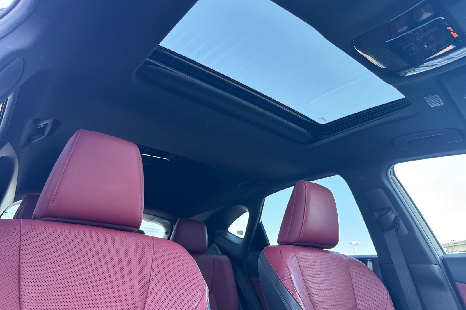 2024 Lexus NX 350 - Photo 17