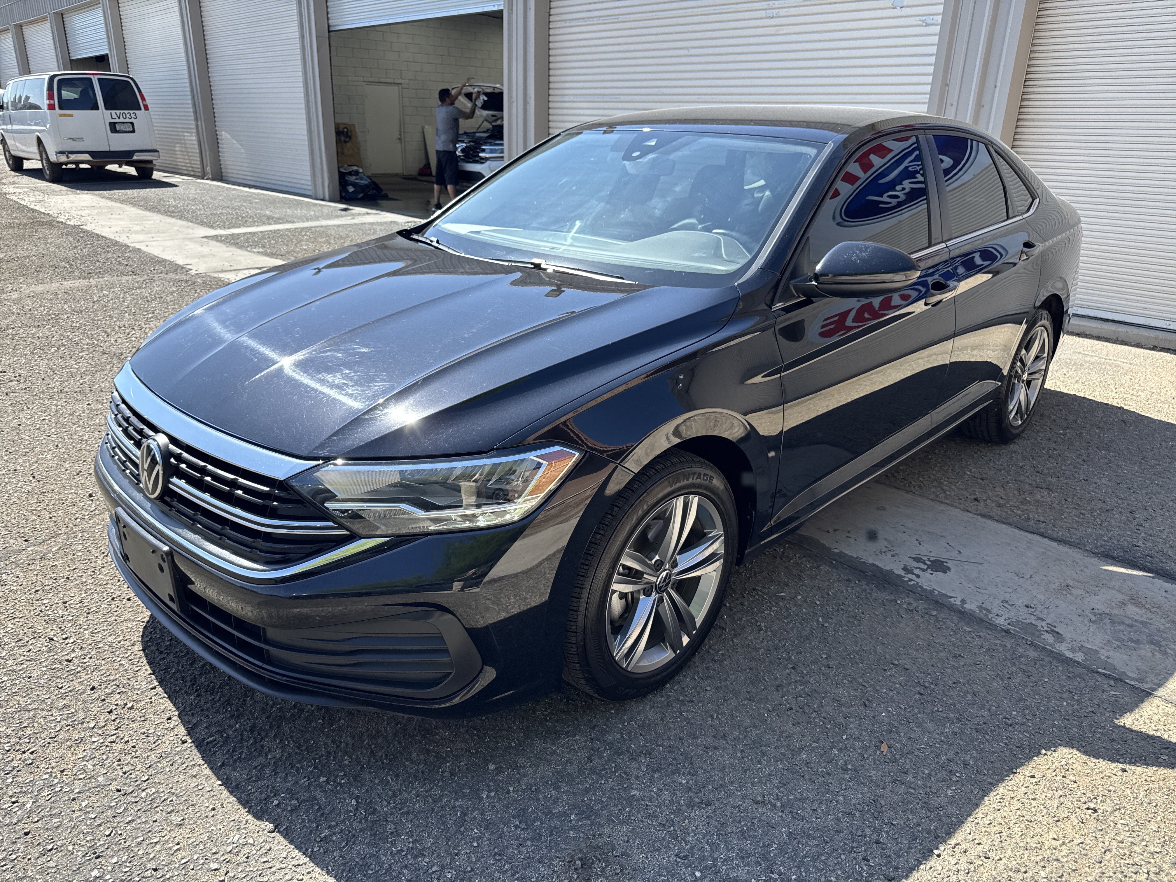 Used 2024 Volkswagen Jetta SE with VIN 3VWEM7BU1RM043501 for sale in Nogales, AZ