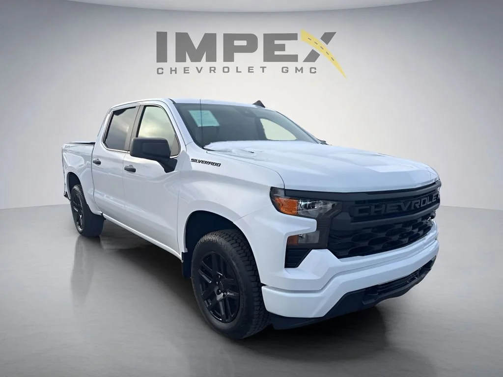 Used 2025 Summit White Chevrolet Custom image 7