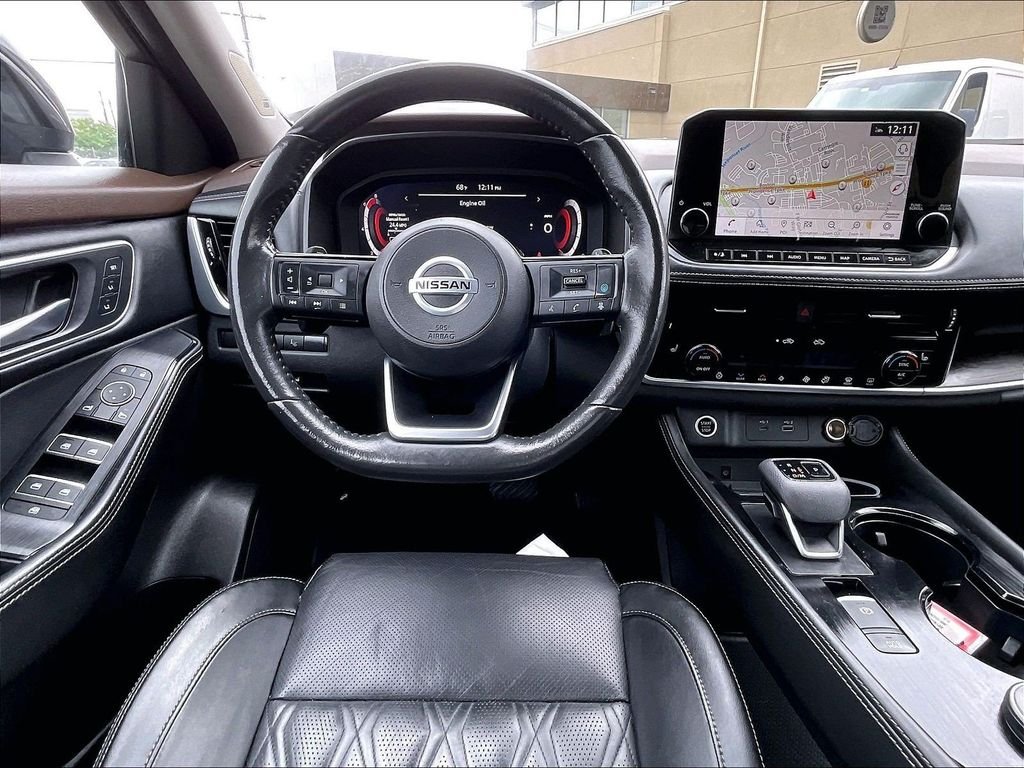 Used 2021 Blue Nissan Platinum image 17