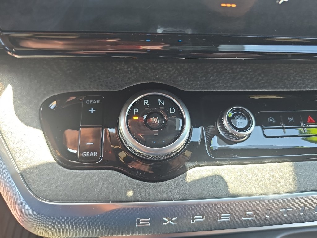 New 2027 Marsh Gray Ford Tremor® image 22