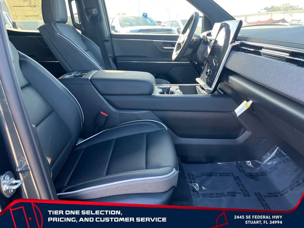 New 2026 Deep Ocean Metallic GMC Elevation Extended Range image 19