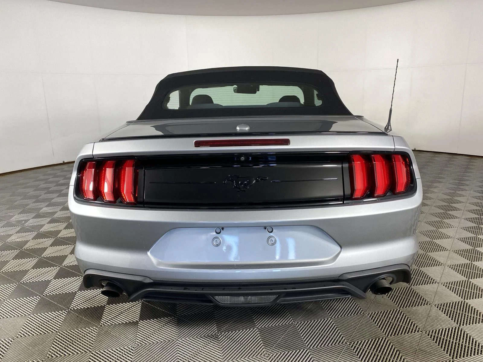 Used 2020 Iconic Silver Ford EcoBoost image 9