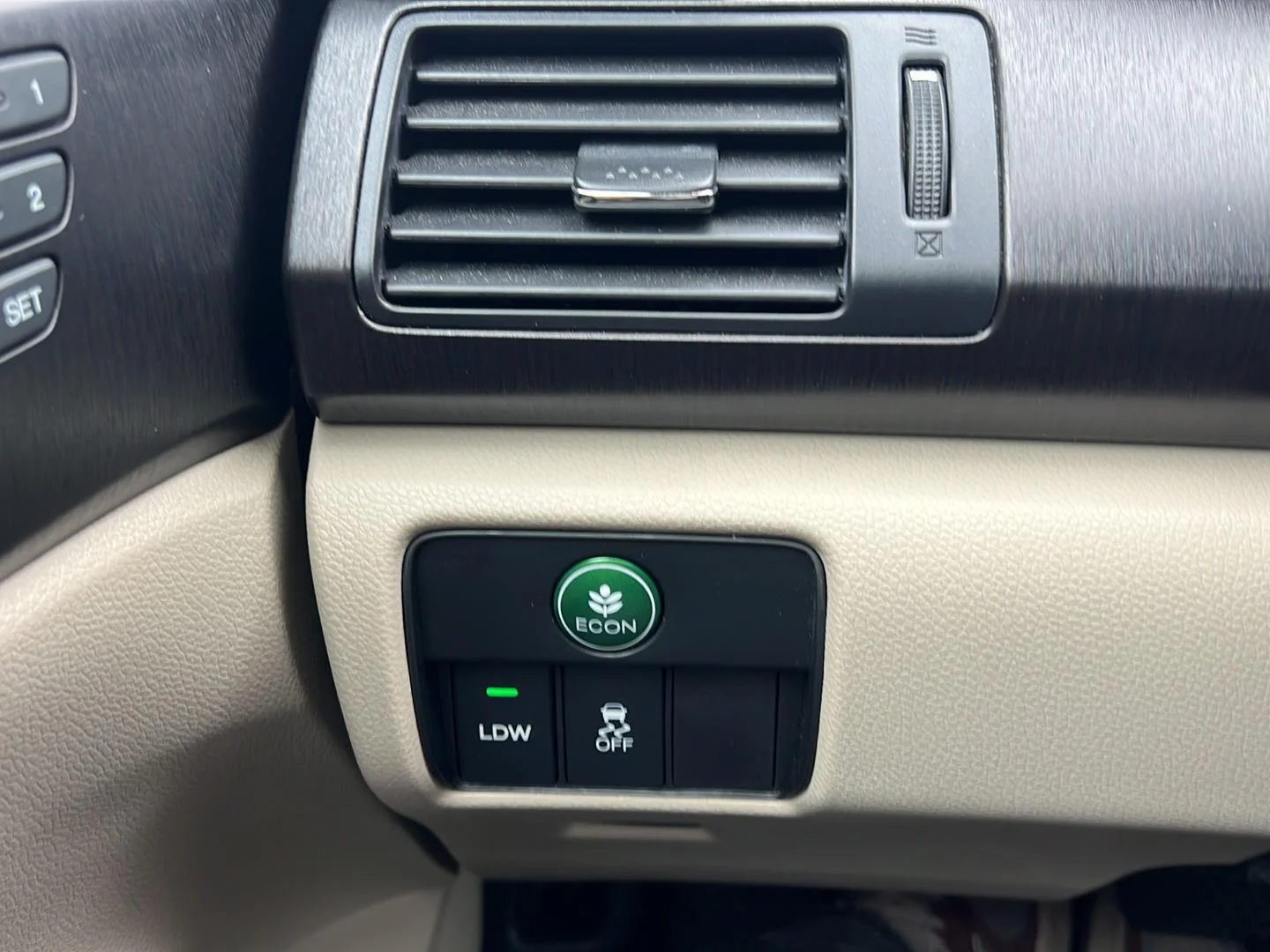 Used 2015  Honda EX-L image 20