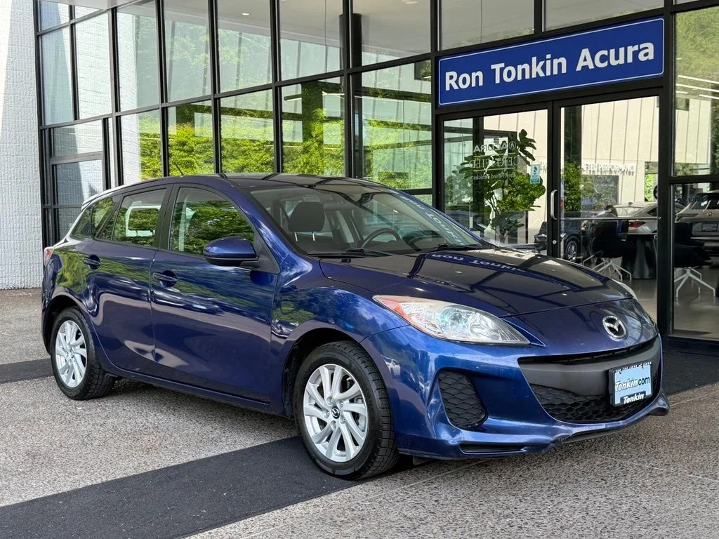 Used 2013 Mazda MAZDA3 i Touring with VIN JM1BL1LP1D1807285 for sale in Portland, OR
