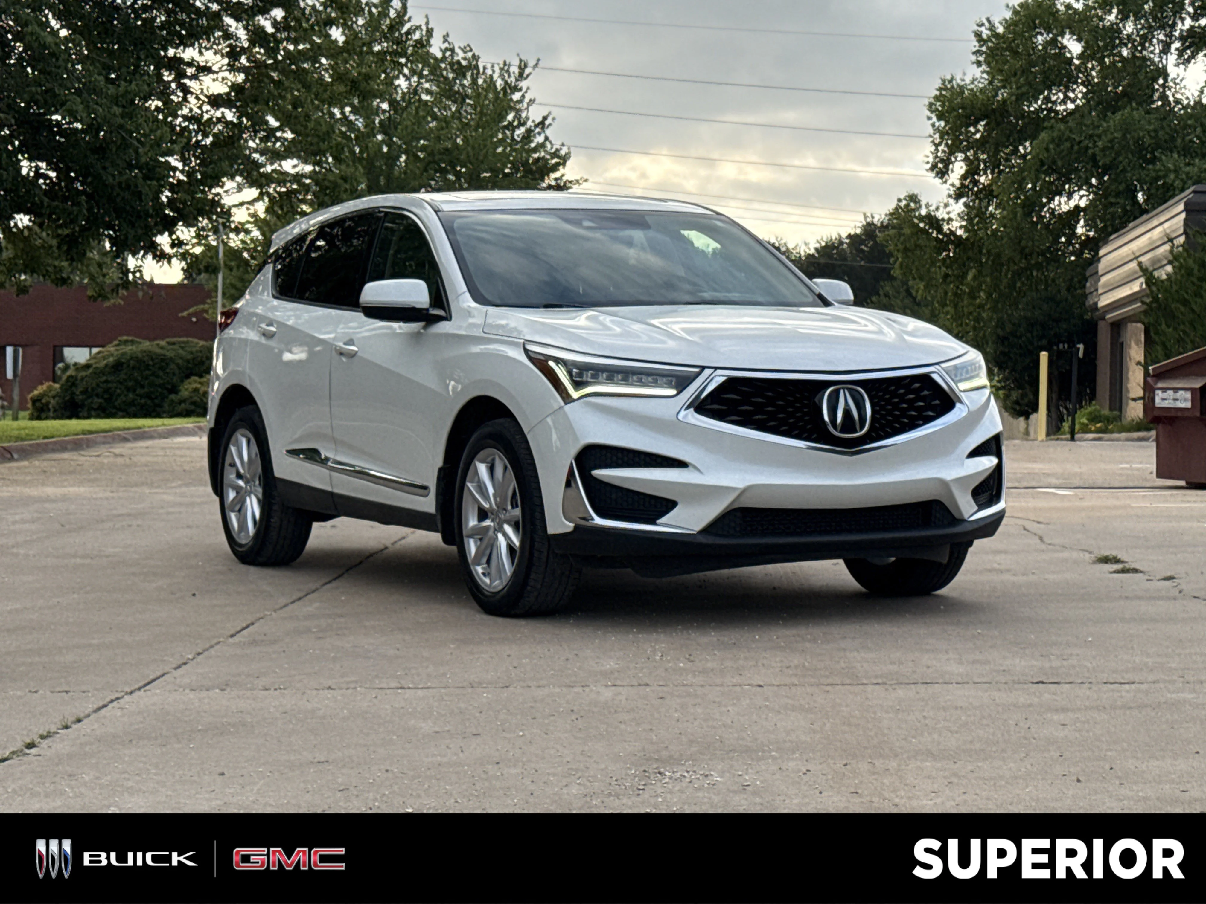 Used 2019 White Diamond Pearl Acura  image 1