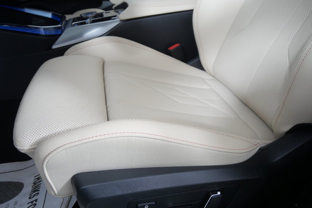 Certified Used 2026 Gray Metallic BMW M50 xDrive image 10