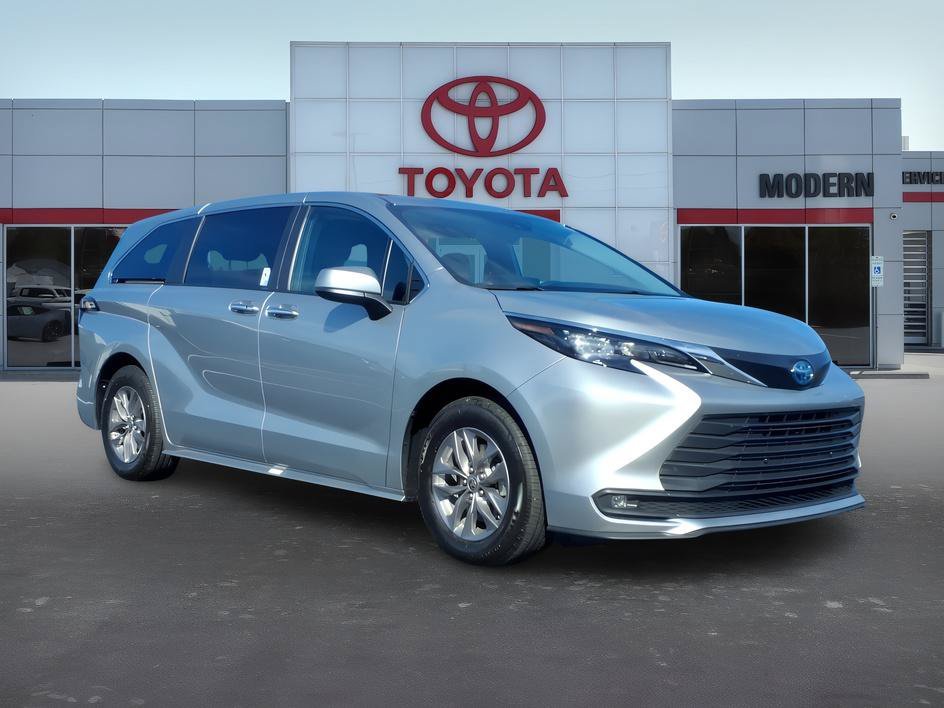 Used 2025 Celestial Silver Metallic Toyota XLE image 9