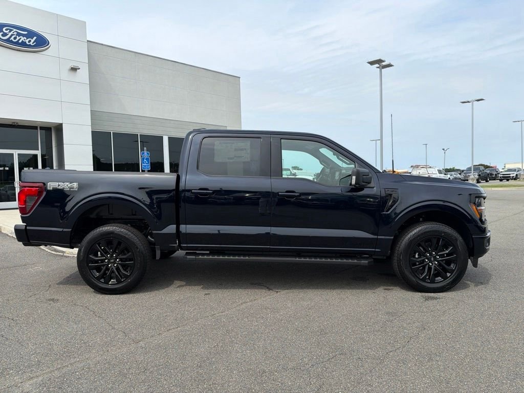 New 2026 Antimatter Blue Metallic Ford XLT image 2