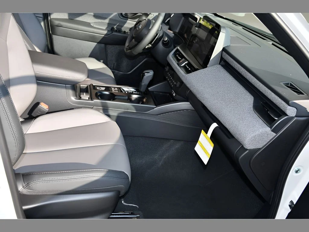 New 2026 CRYSTAL WHITE PEARL Subaru Premium image 28