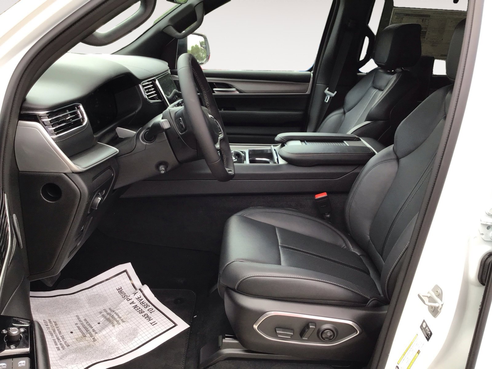 New 2026 Bright White Clearcoat Jeep Limited Reserve image 23