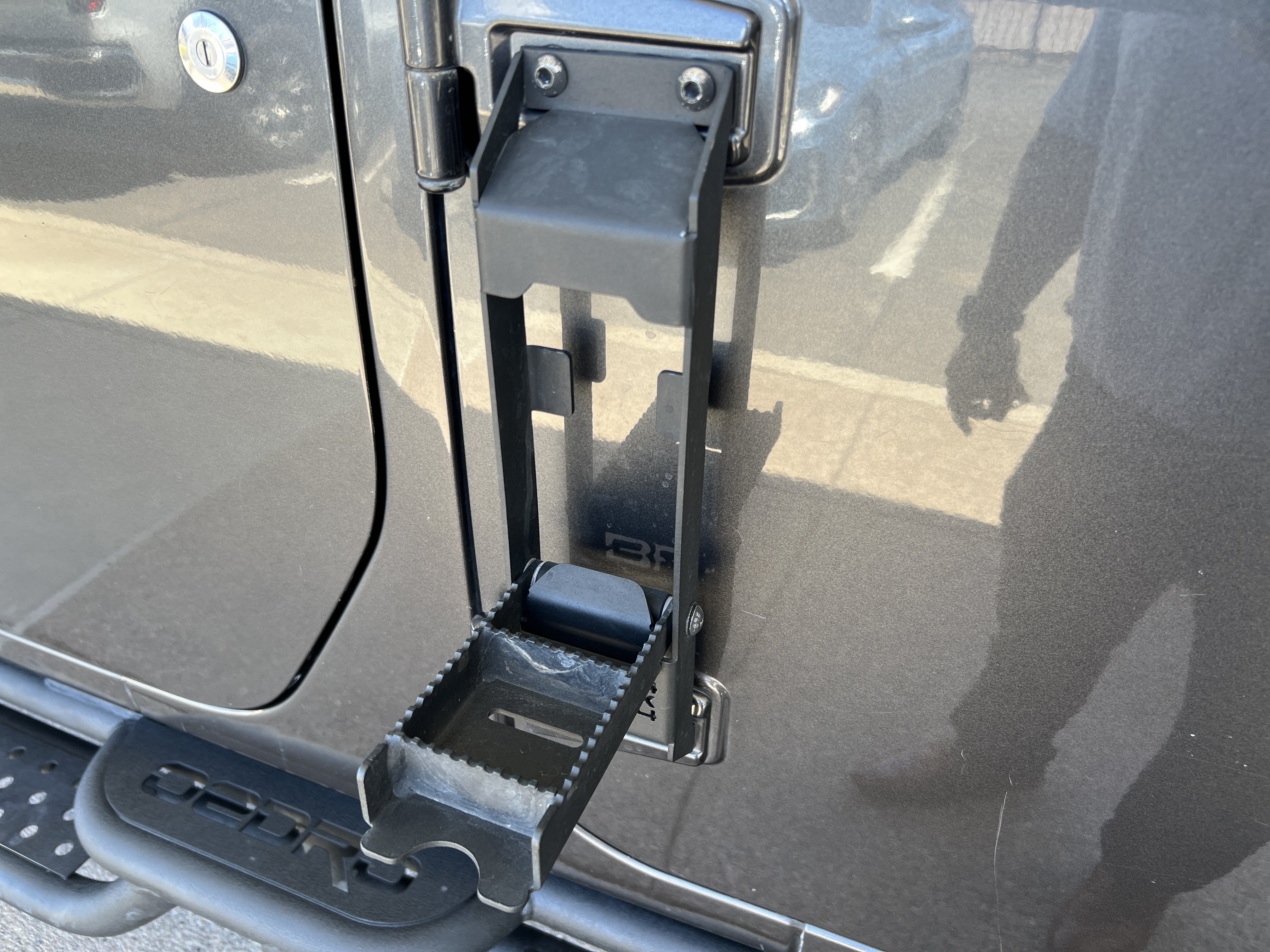 Used 2017 Gray Jeep Sport image 18