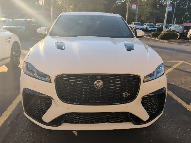 Used 2023 White Jaguar SVR image 13