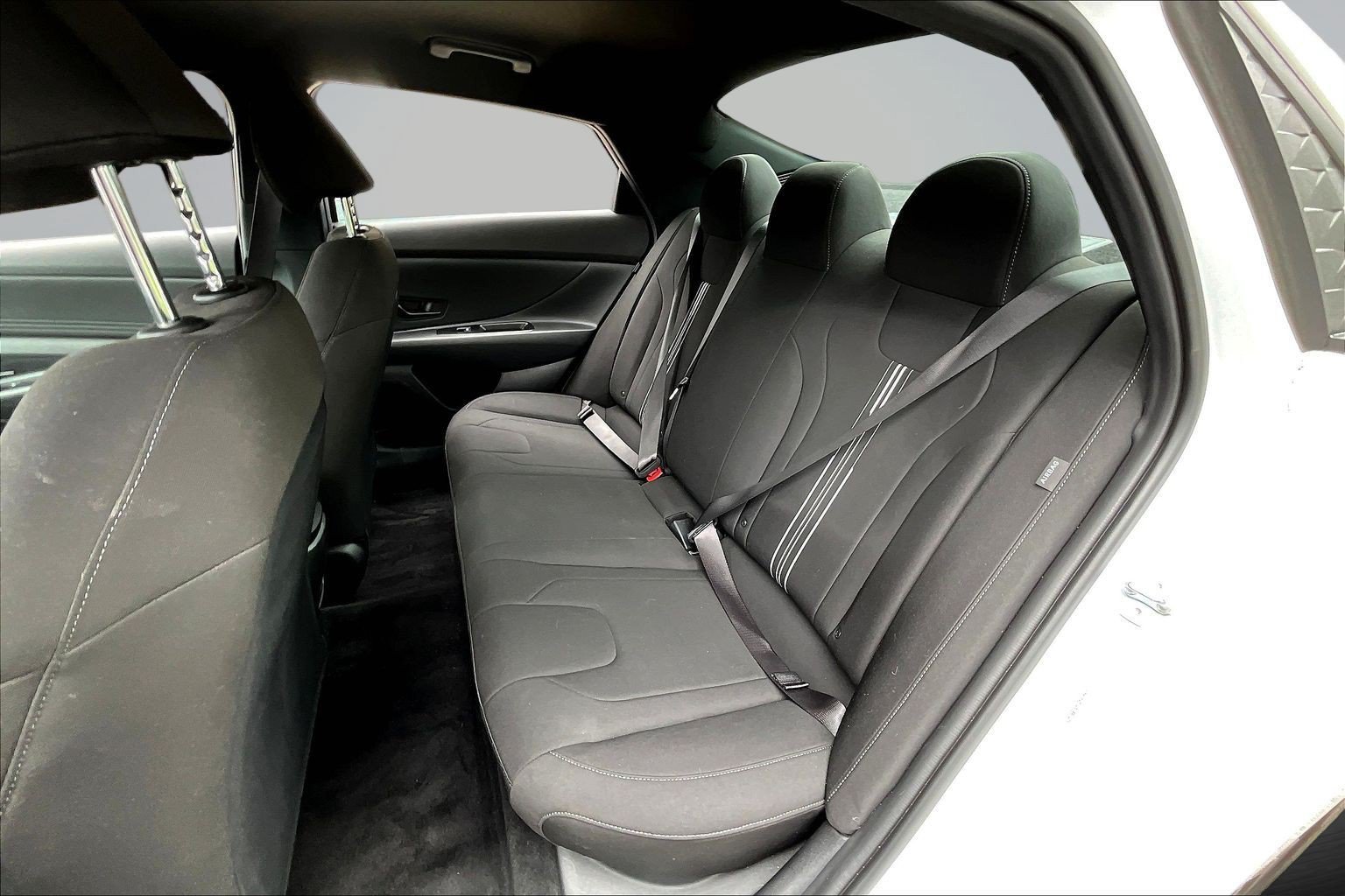 Used 2025 White Hyundai SEL Sport image 20