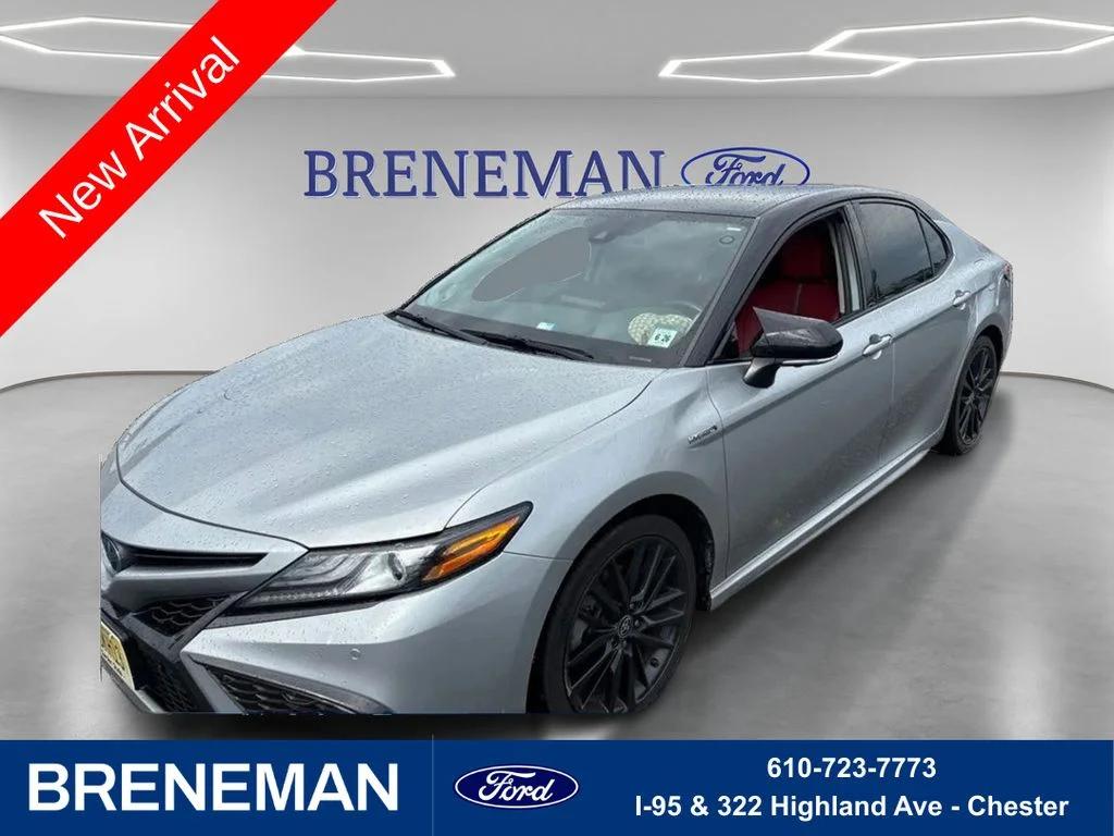 Used 2021 Midnight Black Metallic Toyota XSE image 1