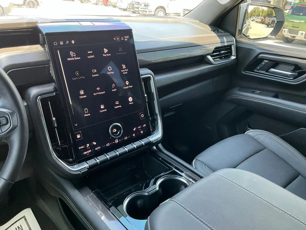 Used 2025 Silver GMC Elevation image 49