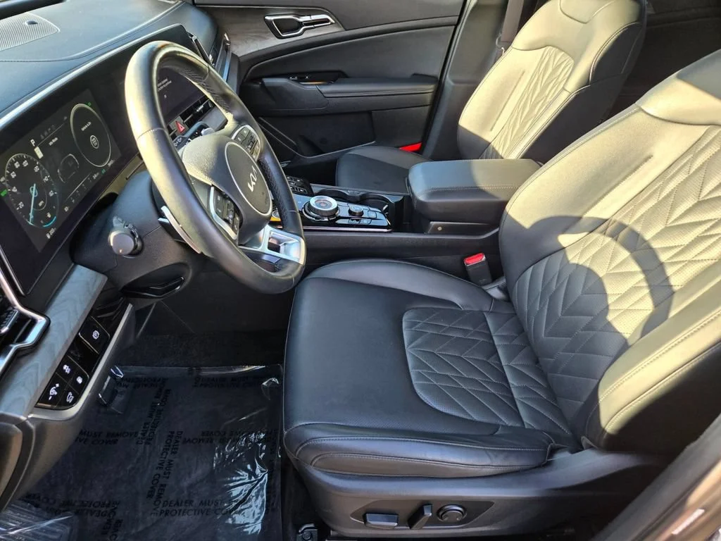 Used 2023 Shadow Matte Gray Kia X-Line Prestige image 10
