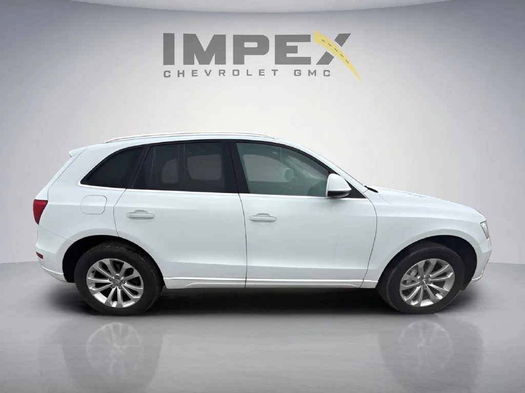 Used 2017  Audi Premium image 6