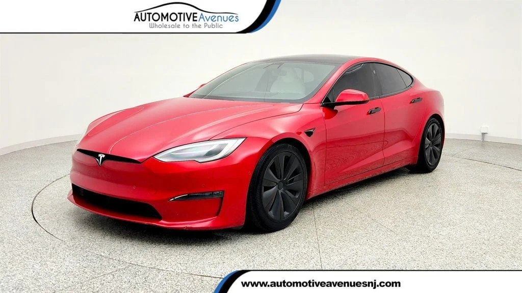 2021 Tesla Model S Plaid's photo